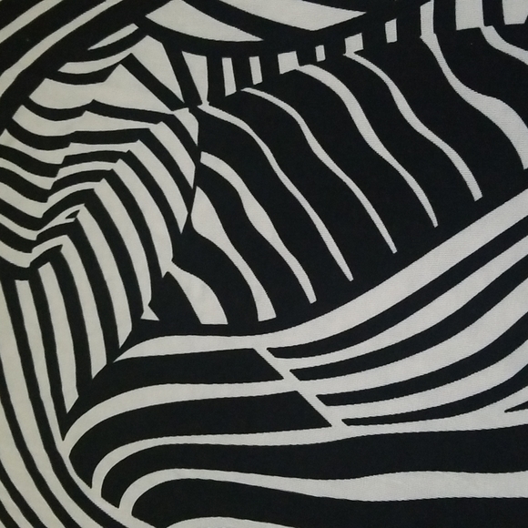 Travelers by Chico's  Shirt Size 3 - Picture 3 of 5